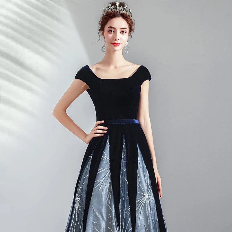 Темно-синее бархатное арабское вечернее платье с рукавами-крылышками и глубоким