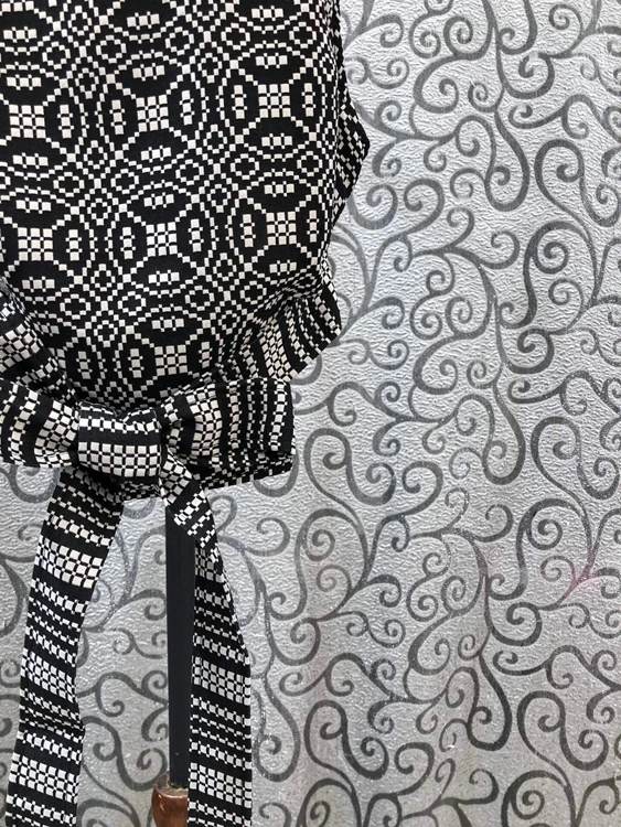 

2021 Spring Summer Fashion Tops High Quality Women Vintage Print Bow Deco Sexy Backless Casual Basic Tops Ladies Party Club Wear