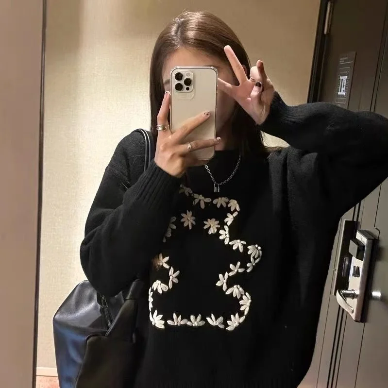

Женский зимний свитер с вышивкой в виде медведя, свободный белый свитер в Корейском стиле, вязаные топы с длинным рукавом, толстая верхняя о...