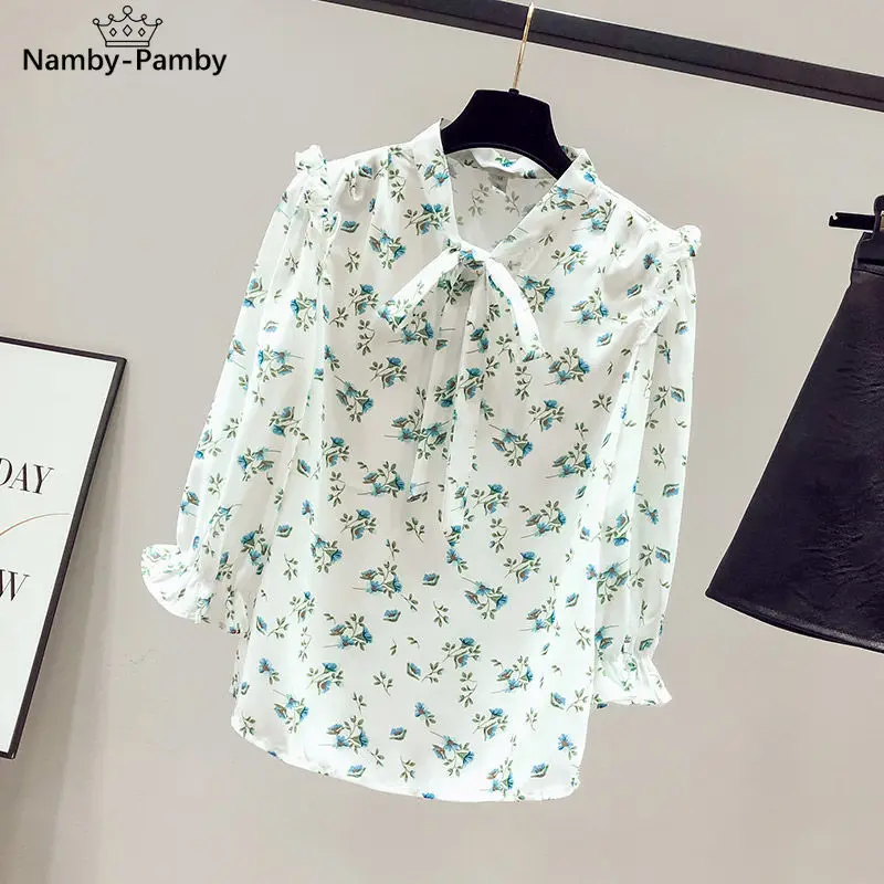 

Floral shirt ladies chiffon top ladies 2021 new niche design shirt ladies five-point sleeve thin fashion style small shirt b084