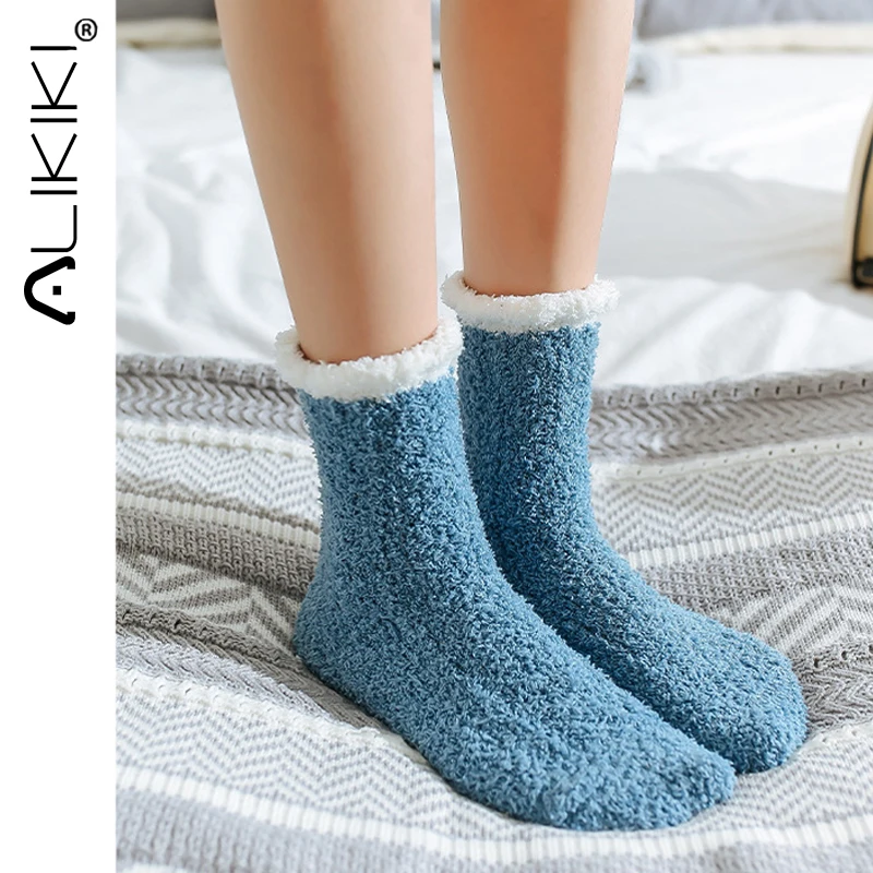 

2pcs/1 Pair Women Warm Super Soft Plush Slipper Sock Winter Fluffy Microfiber Socks Casual Home Sleeping Fuzzy Cozy Floor Socks