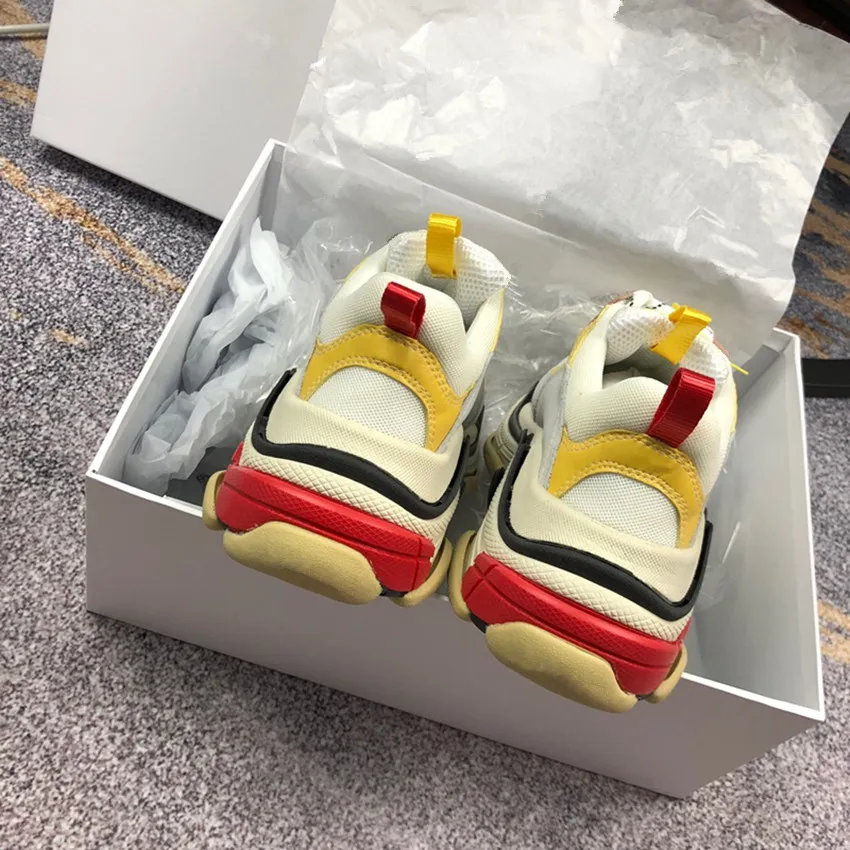 

Women's Shoes