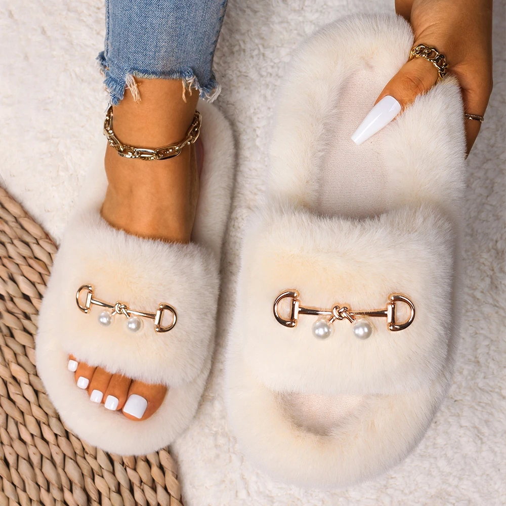 

Fluffy Ladies Winter Slippers Women Soft Outdoor Pearl Decor Bedroom Flats Furry Slides Home Slippers Chaussures Plates Planos