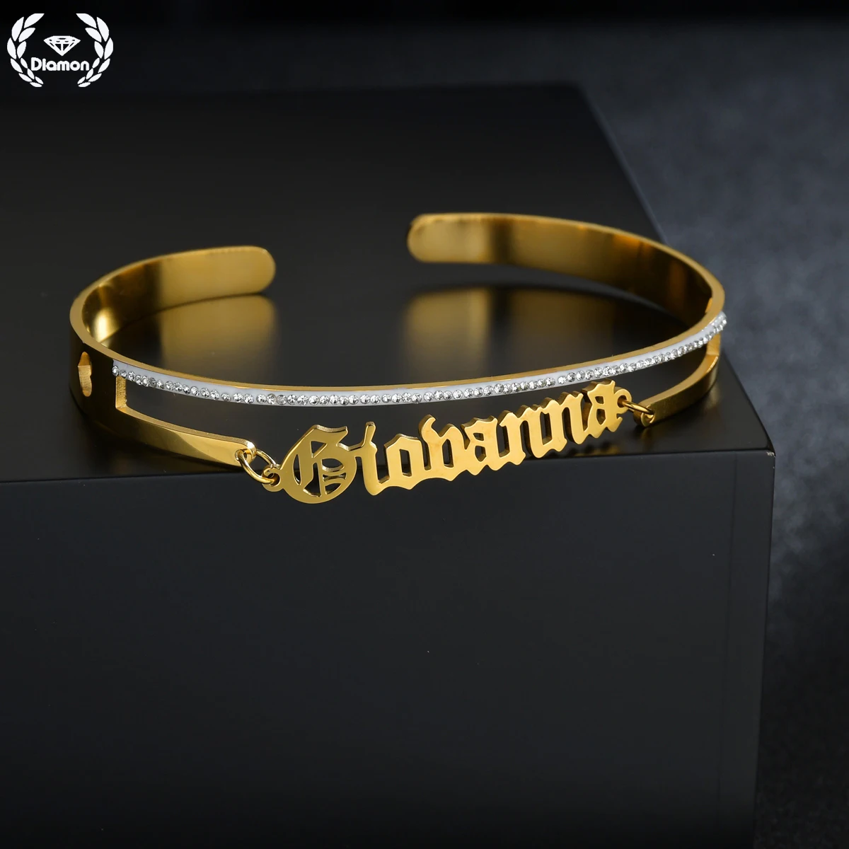 Модные персонализированные браслеты