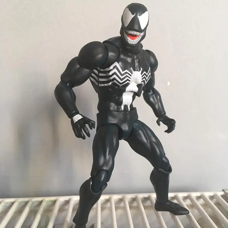 

17cm New Disney Marvel Venom Mafex 088 Comic Version Spiderman Action Figure Model Collect Toy Christmas Gift For Kids