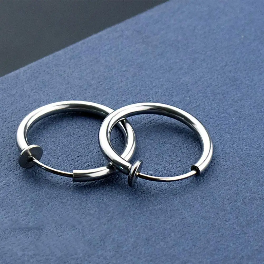 

Easy to Wear Korean Style Mini Circle Decor Man Earring for Club Casual