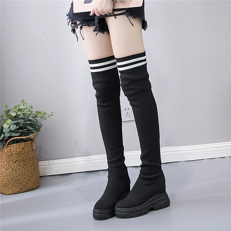 Осенние женские сапоги RASMEUP выше колена на толстой подошве с прострочкой цветные