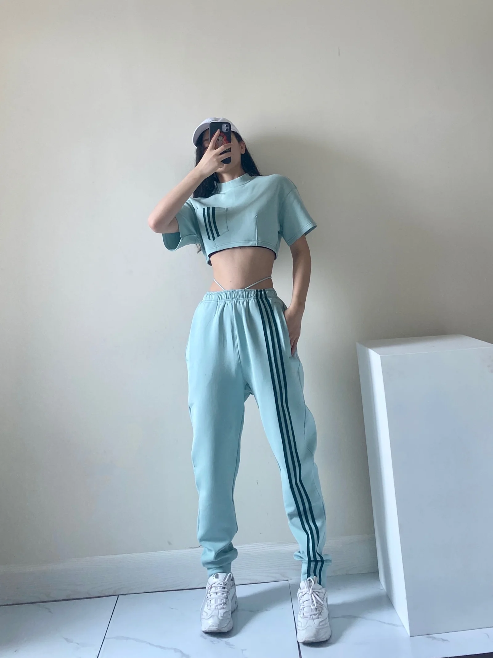 

2021 Women Sport Casual Crop Top T Shirt Elastic Pant Round Neck Tee High Waist Long Pants Summer Autumn Two Pcs Set