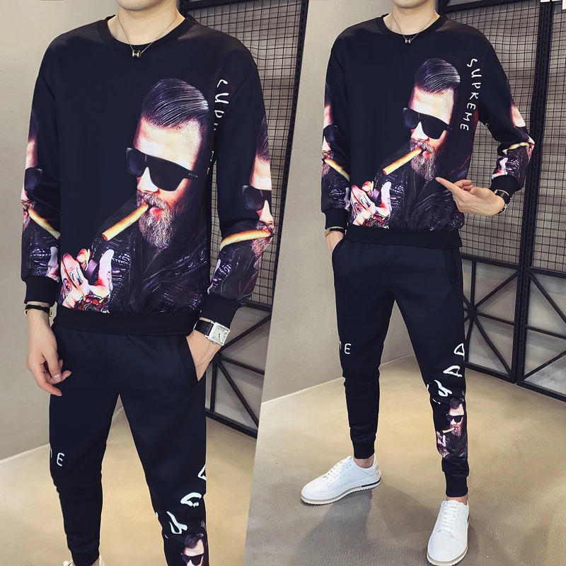 

Мужской спортивный костюм из двух предметов, свитер с круглым вырезом и брюки с принтом, осень 2020