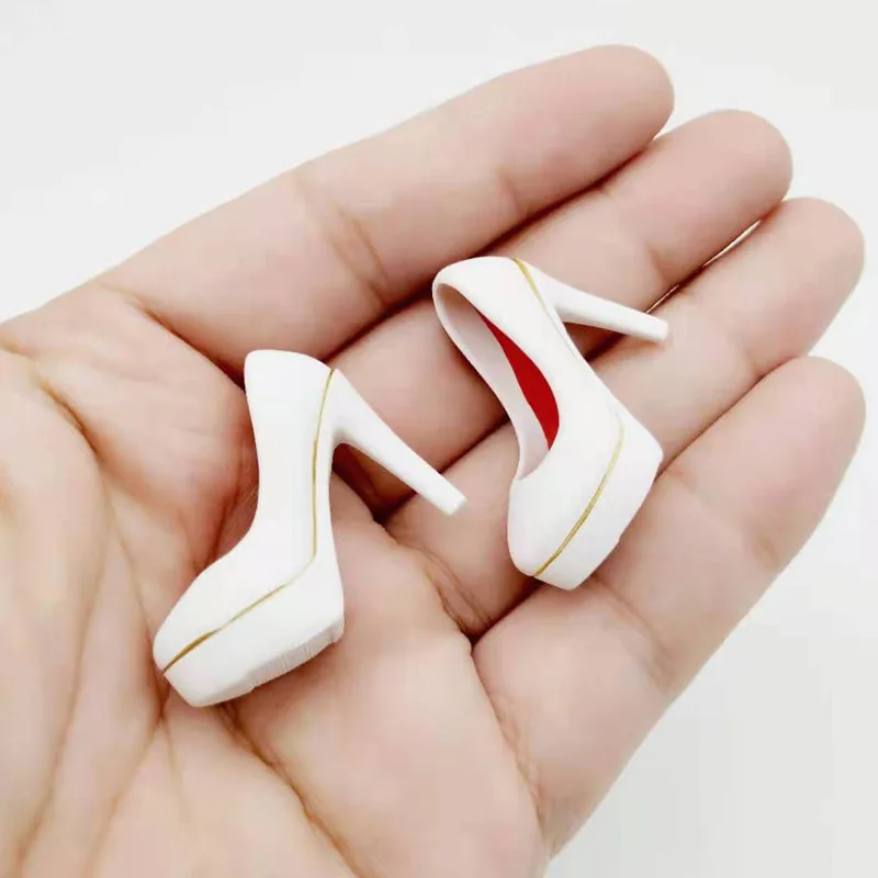 

Модель обуви на высоком каблуке, белая, в масштабе 1/6