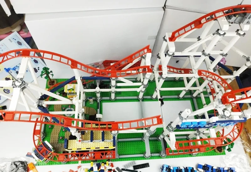 Строительные блоки в наличии американские горки 10261 с мотором светильник легкими