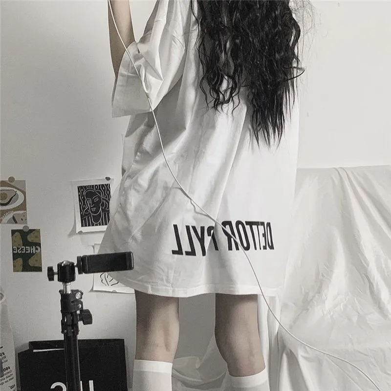 

Fashion Summer Tshirt White Female Hip Hop BF Style Cool Printed Summer Fashion T-shirt Fashion Black Top Tees