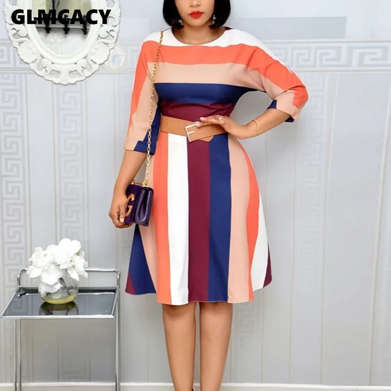 Женское платье средней длины в полоску с коротким рукавом повседневное