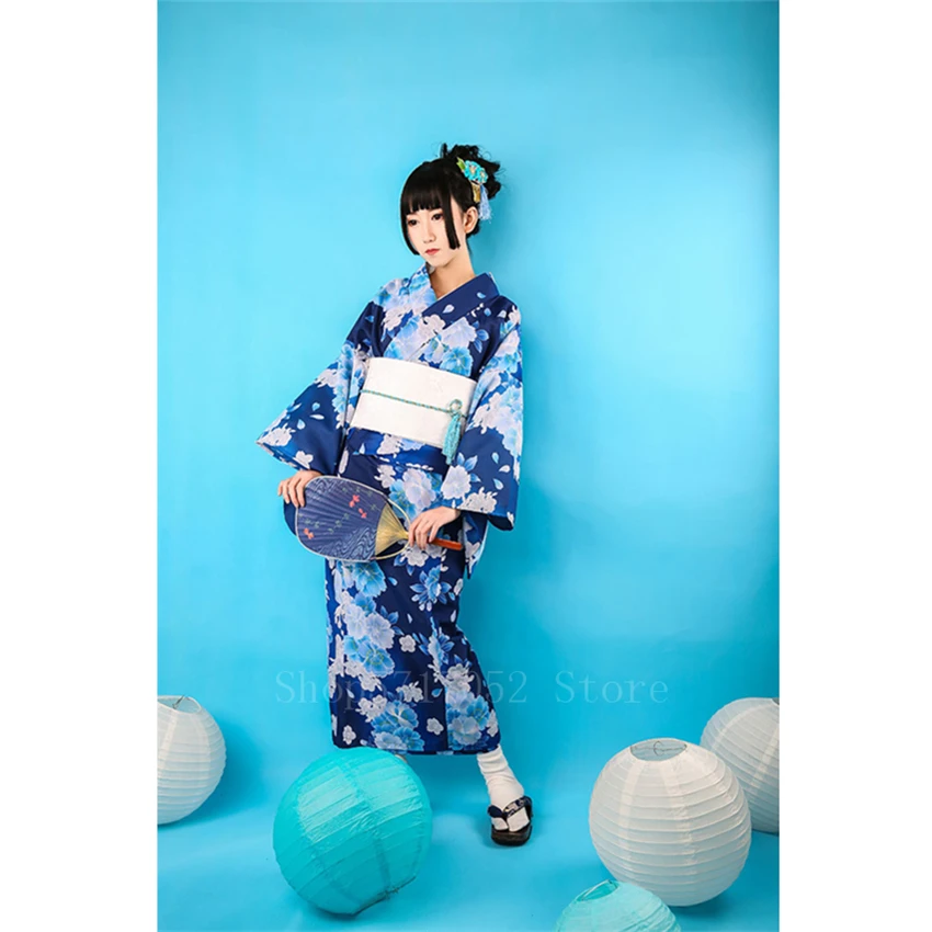 Традиционное японское кимоно в стиле ретро женское винтажное юката с цветами