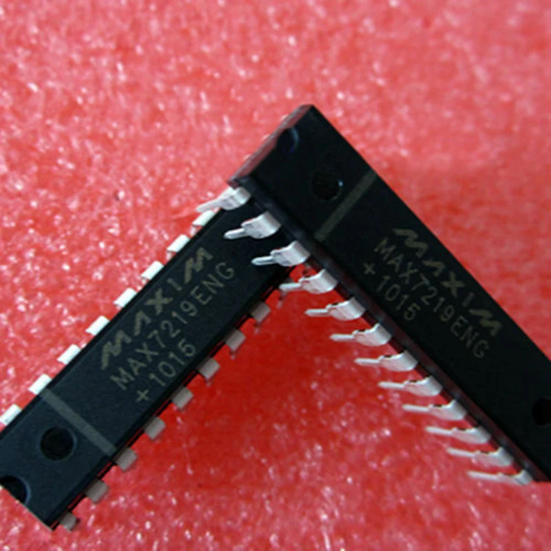 

Драйвер светодиодного дисплея IC MAX7219ENG MAX7219 DIP-24 8DGT