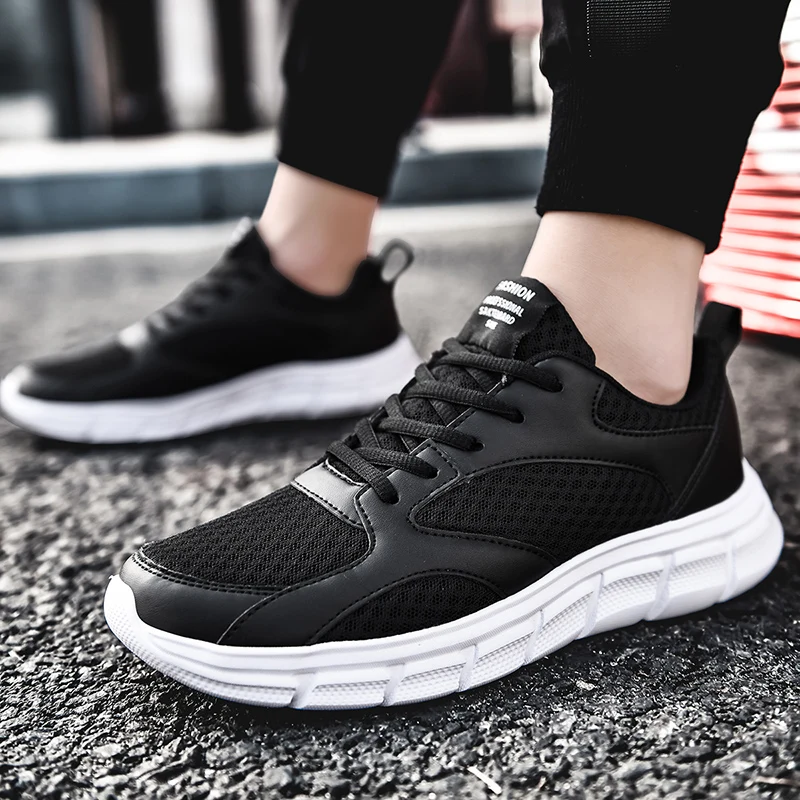 2020 модные летние мужские кроссовки на шнуровке из дышащей сетки повседневная
