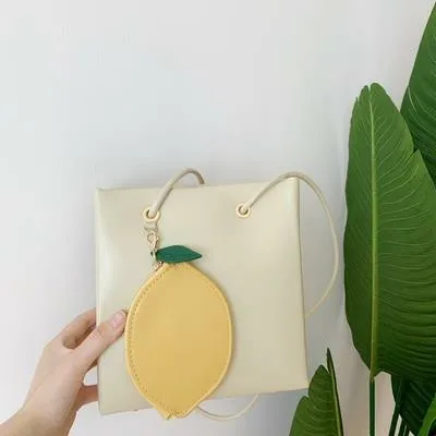 

Маленькая сумка лимонного цвета, новинка 2021, популярная нишевая универсальная сумка через плечо, Премиум темпераментный мессенджер, малень...