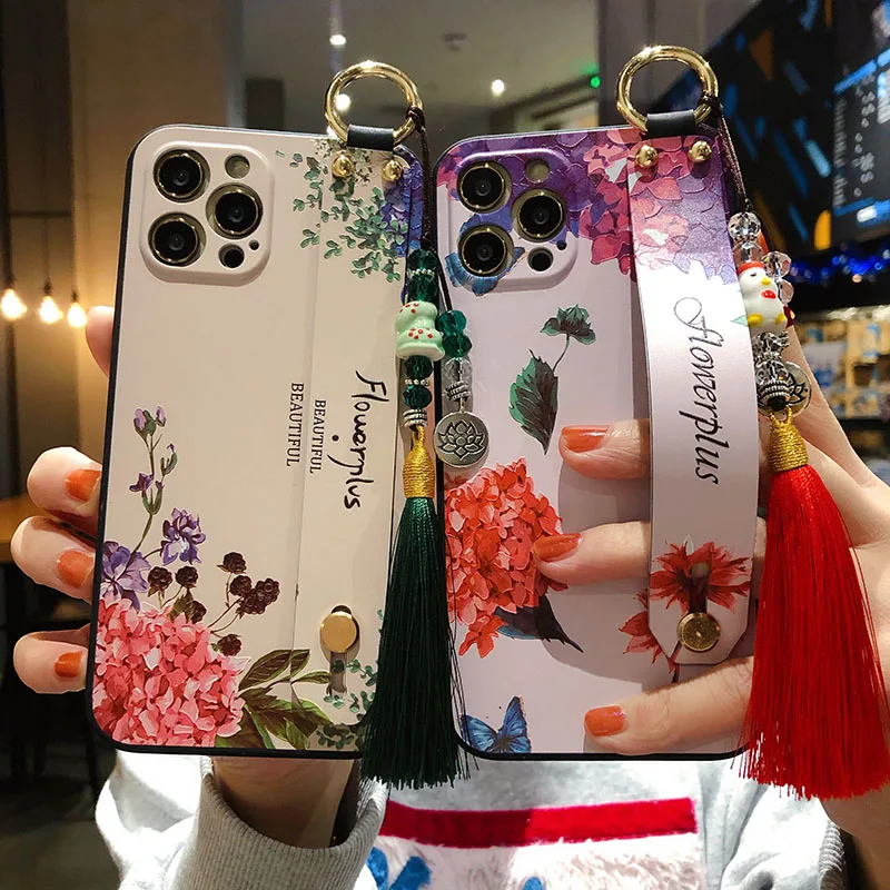 

sumkeymi Wrist Strap Flower Phone Holder Case For iphone 11 Case For iphone 12 7 8 Plus mini Pro Max X XS XR Hand Band Case
