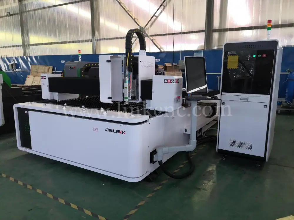 Фабричная акция волоконно-лазерная машина для резки металла 0 5 кВт 1 2 |