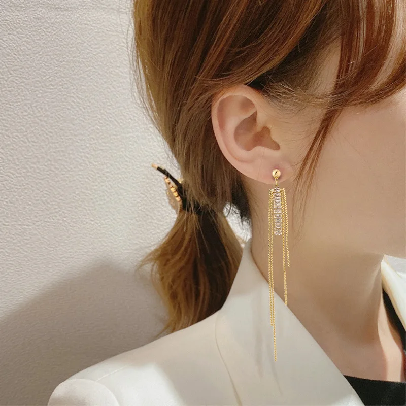 

Surflove Tassel Asymmetric Earrings Fashion High-End Niche Design Earrings Ladies Wedding Engagement Banquet Event Accessories