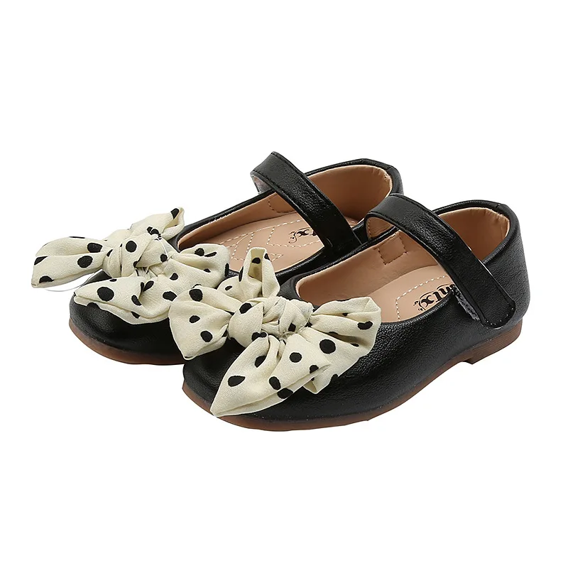 Кожаная обувь для девочек детская на плоской подошве маленьких милая с бантом в