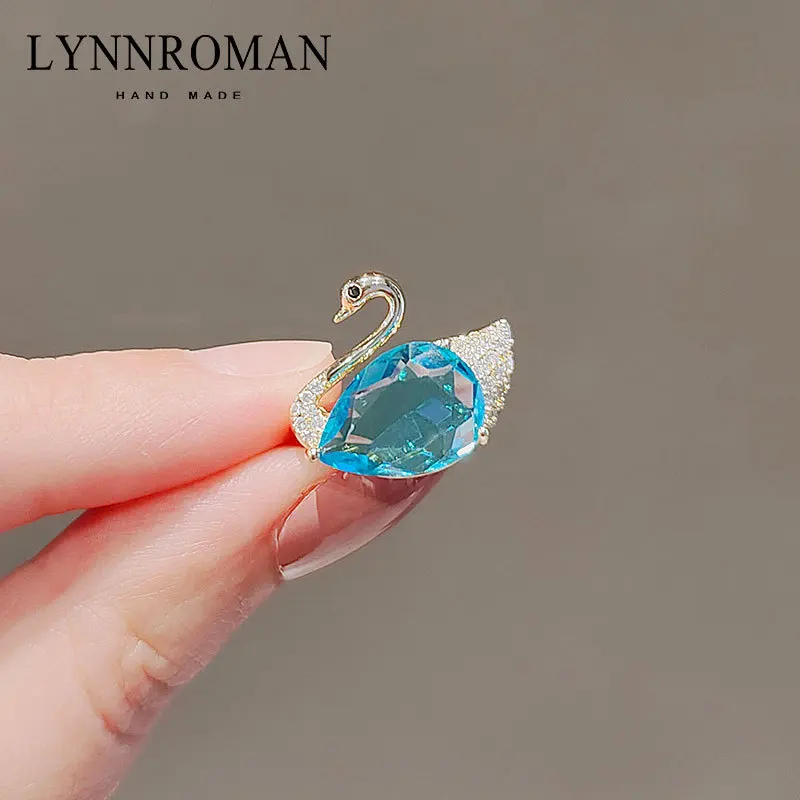 Брошь "Лебедь" из элегантного имитационного кристалла для женщин, аксессуар для кардигана, пина на воротнике.