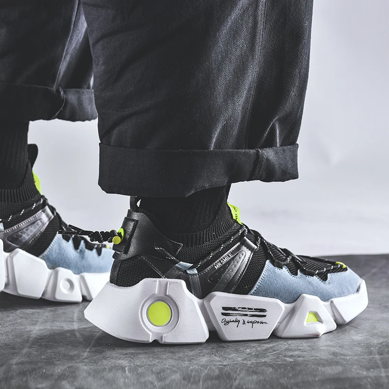 

Men's 2021 Summer New Men's Shoes Hollow Ultra Light Flying Woven Mesh Vamp Breathable Sneakers