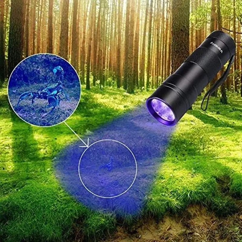 

UV LED Flashlight 395 nm UV Detector Blacklight Light for Dog Cat Urine Pet Stains Bed Bugs Scorpions Machinery Leaks Inspection