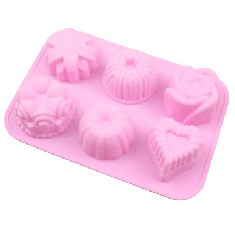 

6 roses love heart-shaped cake pink