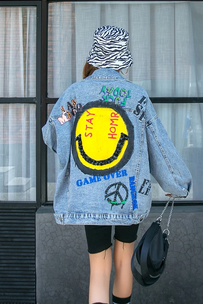 

Thailand tide brand autumn and winter heavy industry cartoon beaded smiley print denim jacket female age reduction sequin bf