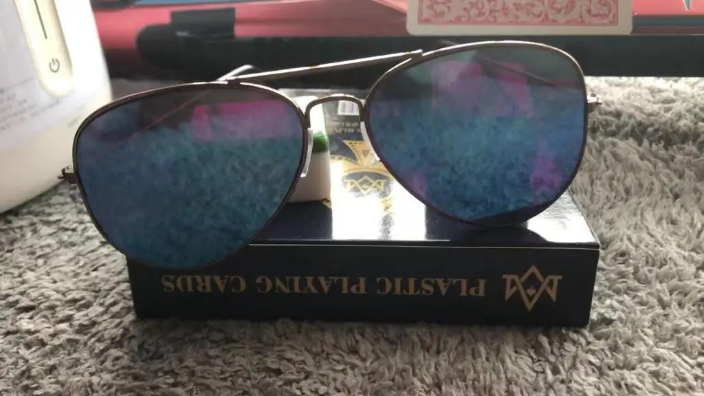 

makred playing card for sunglass magic tricks