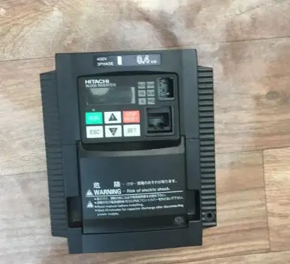 

WJ200-004HFC-M 0.4KW 380В инвертор, используется один, 90% ВНЕШНИЙ ВИД НОВЫЙ, тестовые товары, бесплатная доставка