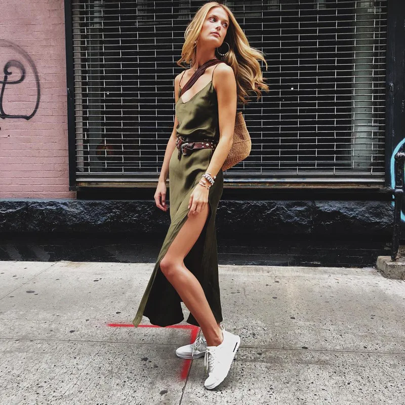 

Женское атласное платье в стиле бохо, Красное длинное шифоновое платье с разрезом, лямкой на шее и оборками, вечернее платье с запахом и V-обр...