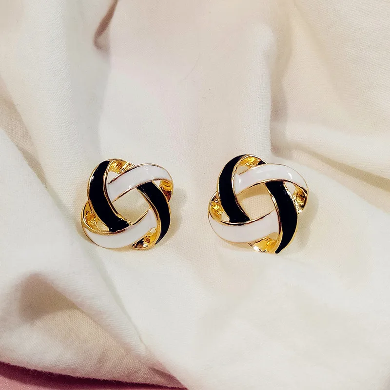 Бесплатная доставка Оптовая продажа сплав Дикие ретро черно белые ажурные