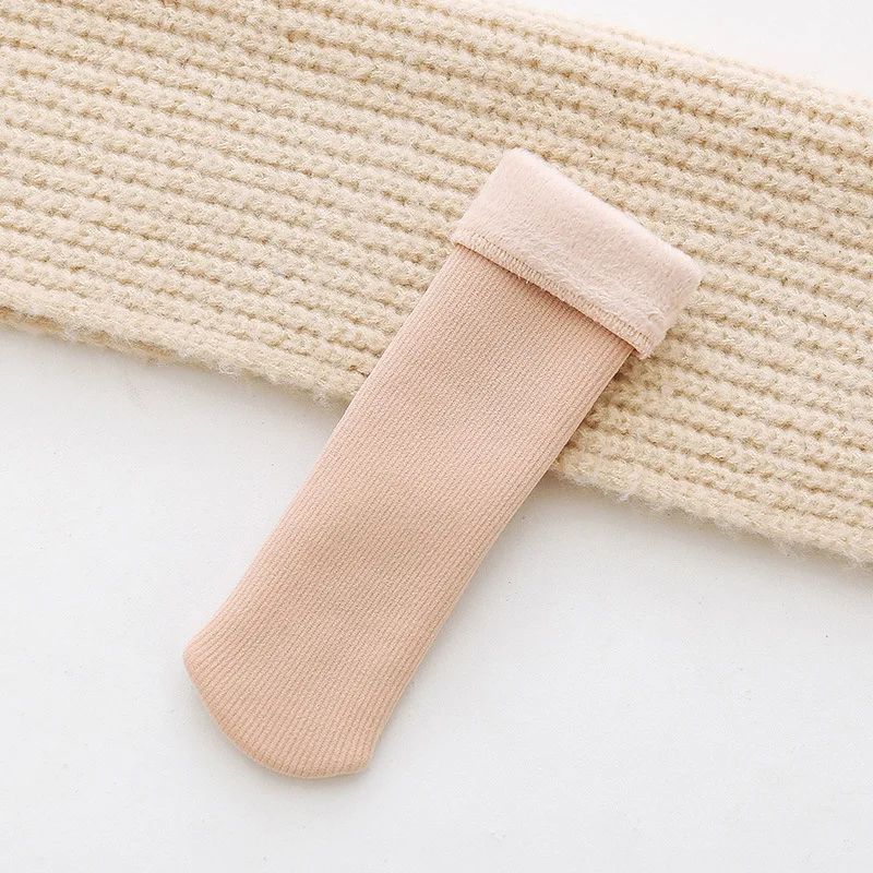 Beige KingDeng Зима Держать Теплые Носки Детей Harajuku Пушистый Искусство Блеск Мода Неон Анти-Скольжения Хлопок Детский Носок Дизайн Моды - Цвет: Beige
