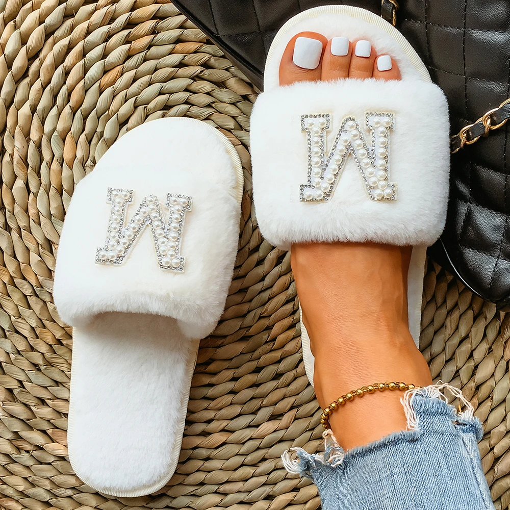 personalized slippers women custom pearl letter decor fluffy house slippers female faux fur slides open toe flat shoes hen party free global shipping