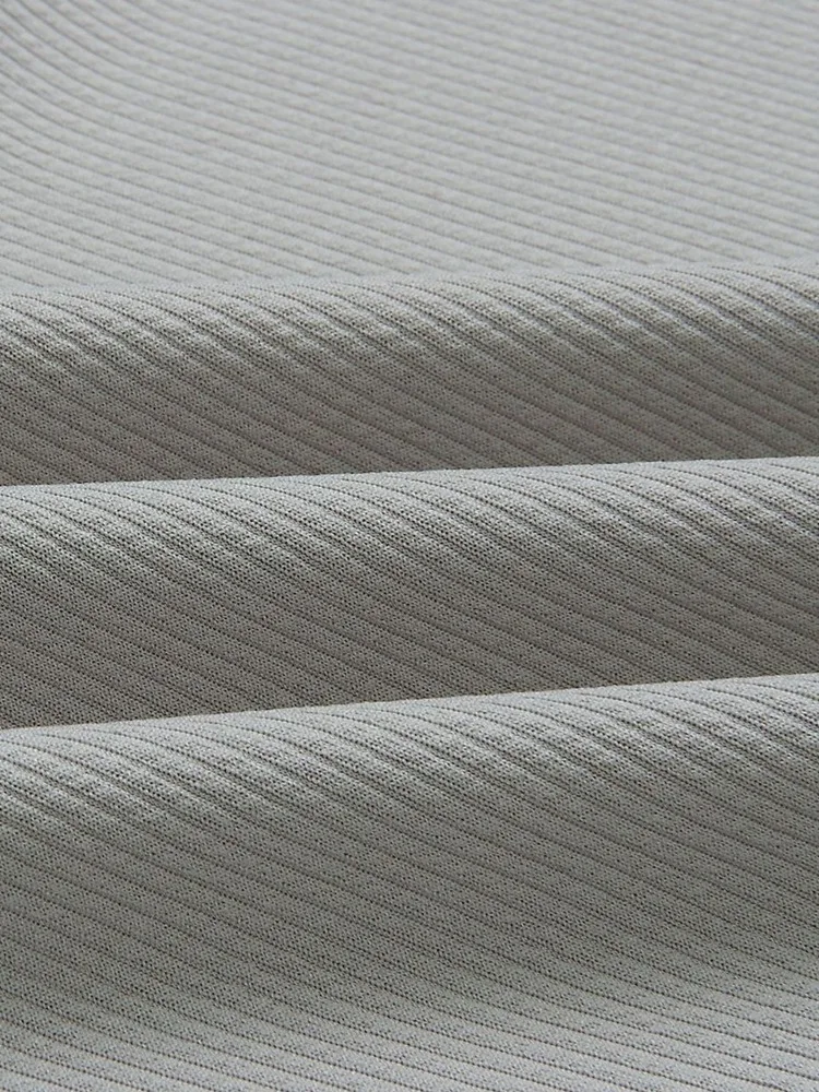 Женское трикотажное платье-свитер однотонный облегающий пуловер с длинным