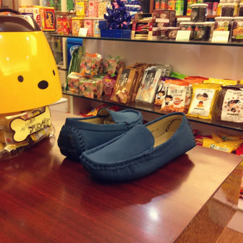 Кроссовки детские из нубука на плоской подошве разноцветные размера плюс |