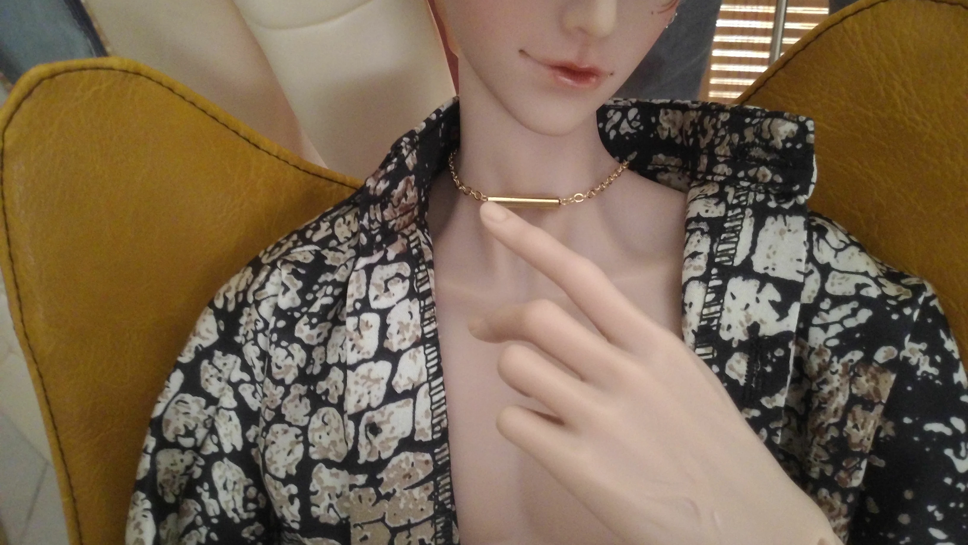 

G10-352 1/4 1/3 Uncle SSDF POPO68 SD BJD MSD doll props Accessories Gold word necklace 1pcs