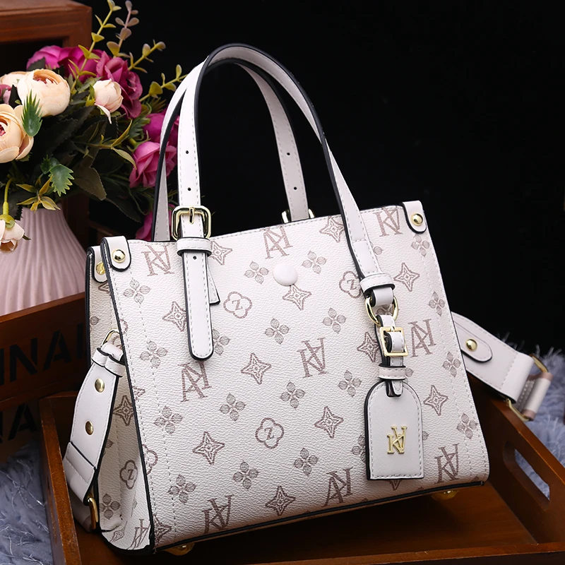 

Genuine Leather Women Totes 2021 New Fashion High Capacity Retro Prints One Shoulder Bags Ladies Designer Purses and Handbags Gg