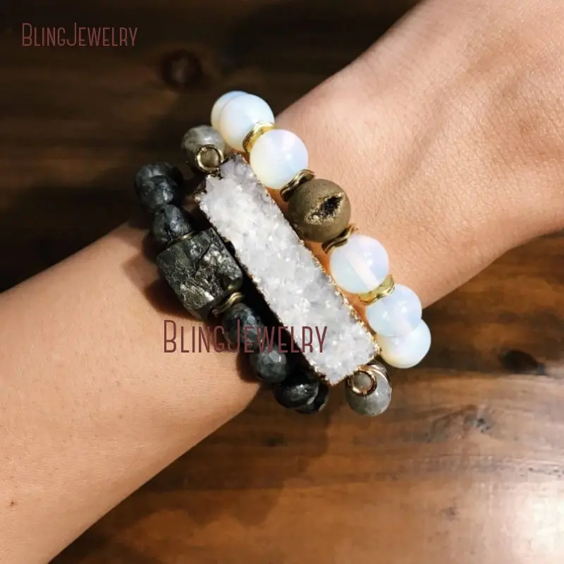 Браслет с опалами бусины из черного Лабрадорита С пиритами BM33106