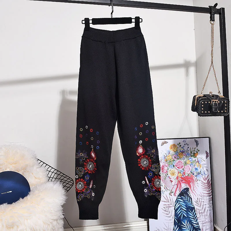 Autumn New Fashion Loose Ladies Tracksuit Set Embroidery Flower Knitted Sweater + Casual Trousers Two Piece Outfits Female Suit |