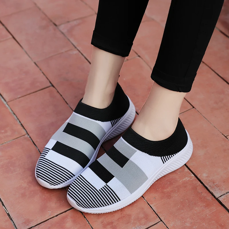 Women's Casual Vulcanized Shoes Woman Mesh Sneakers Women Knitted Flat Ladies Slip On Female Footwear Size 42 Feminino Zapatos | Обувь