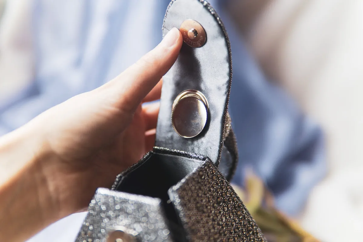 Твердые блестящие кожаные маленькие сумки женские вечерние модные клатчи мягкая