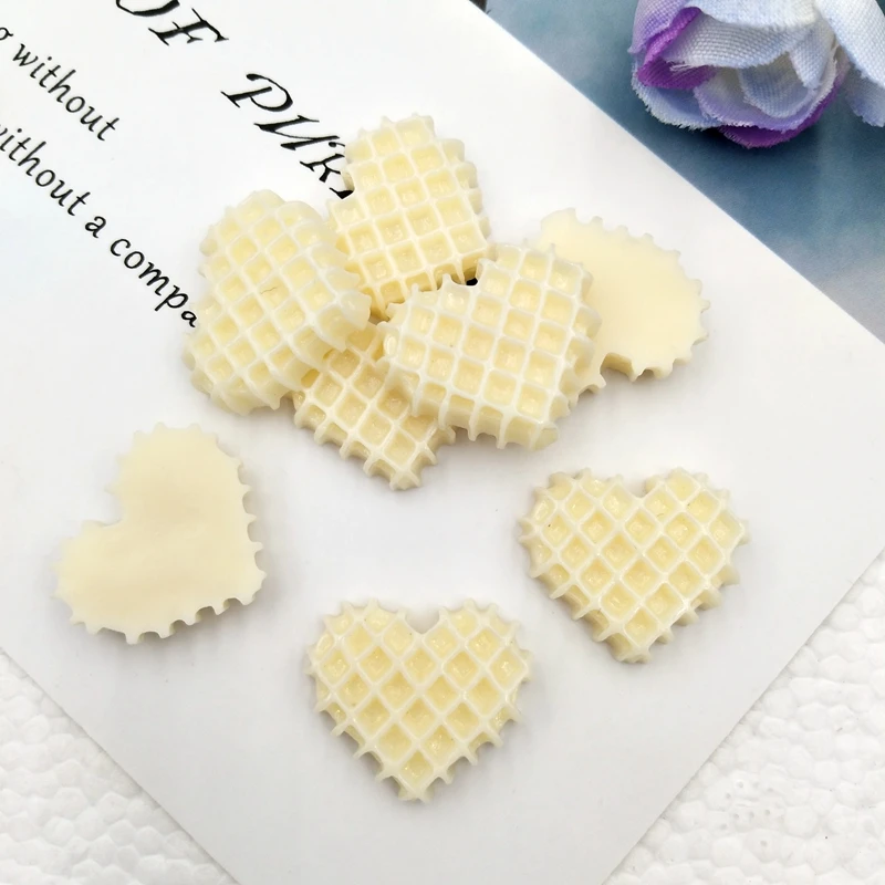 

Набор из 10 штучек сердцевидных кабошонов из полимера