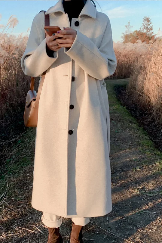 

Show thin 2020 winter thick Korean version of the college wind coat women's belt medium-length small Hepburn wind hair coat