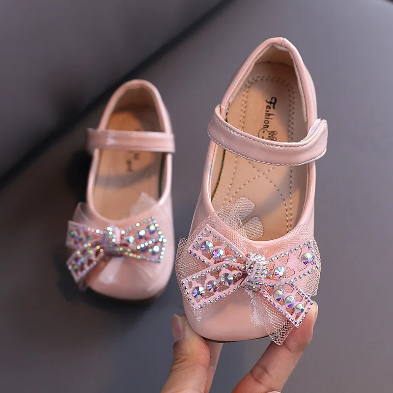 

2020 новая кожаная обувь принцессы со стразами для больших детей; Модная детская обувь с бантом для маленьких девочек; От 3 до 12 лет