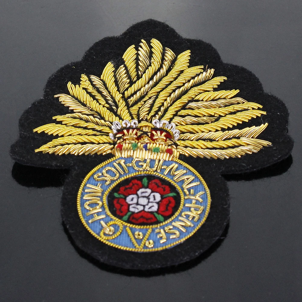 Усовершенствованная шелковая металлическая пружинная нашивка ручная вышивка