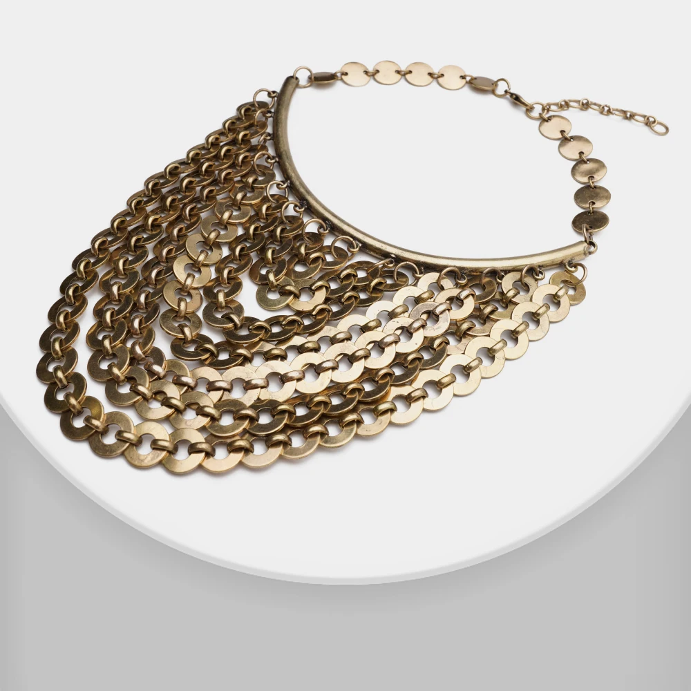 

Amorita boutique vintage gold color necklace