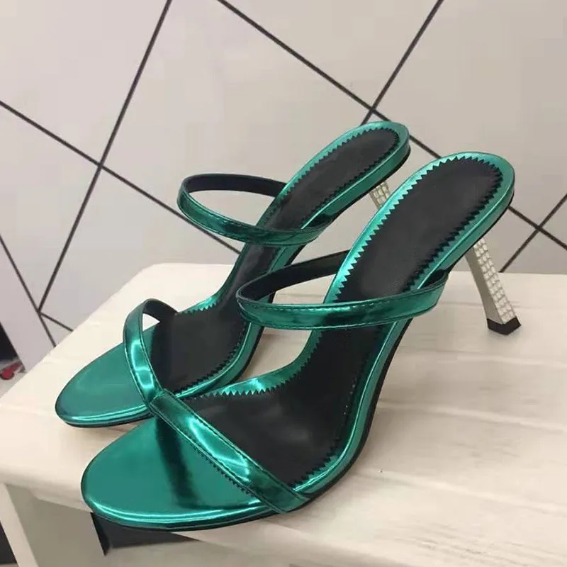 Green patent leather Пикантные летние сандалии-гладиаторы с одним ремешком; женские Босоножки с открытым носком, украшенные стразами; женская обувь на тонком высоком каблуке - Цвет: Green patent leather